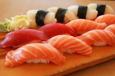 Можно ли есть суши и роллы на диете? 