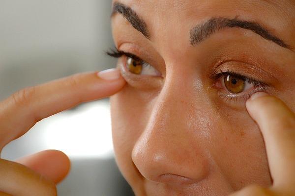 Раздражение в глазу — инфекция и её лечение 