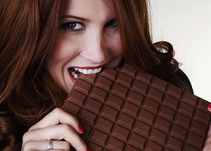 Вероятные причины возникновения аллергии на шоколад: фото проявлений и способы лечения 