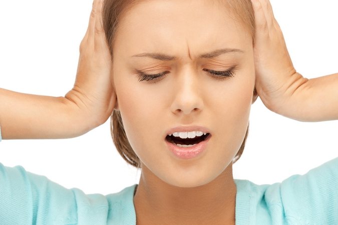 Шум в голове и ушах при шейном остеохондрозе: лечение, симптомы, причины 