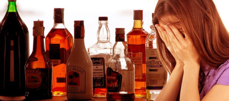 Как алкоголь влияет на женский организм? 