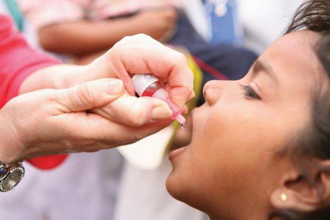 Необходимость борьбы с полиомиелитом прививкой ОПВ 