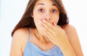 Что делать, если появился неприятный запах изо рта? Причины возникновения и способы лечения 