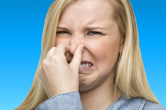 Гнойные выделения из носа с запахом: лечение и причины гноя 
