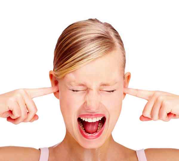 Гул в ушах: в чем причины и каково лечение? 