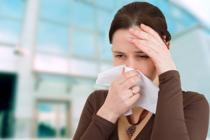 Причины, симптомы и лечение сезонного аллергического ринита 