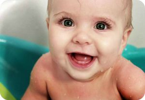 Как понять, что у грудничка режутся зубки: фото и симптомы начального прорезывания зубов у ребенка до года 
