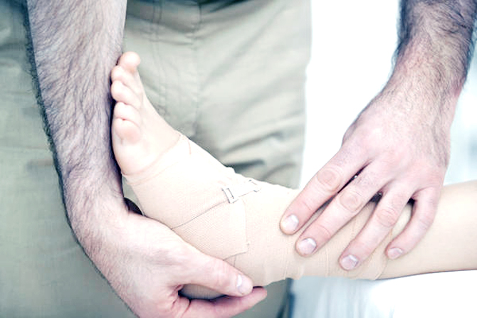 Как делают массаж ноги после перелома? 