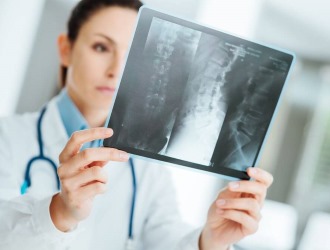 Как проводится диагностика остеопороза? Какие анализы нужны? 
