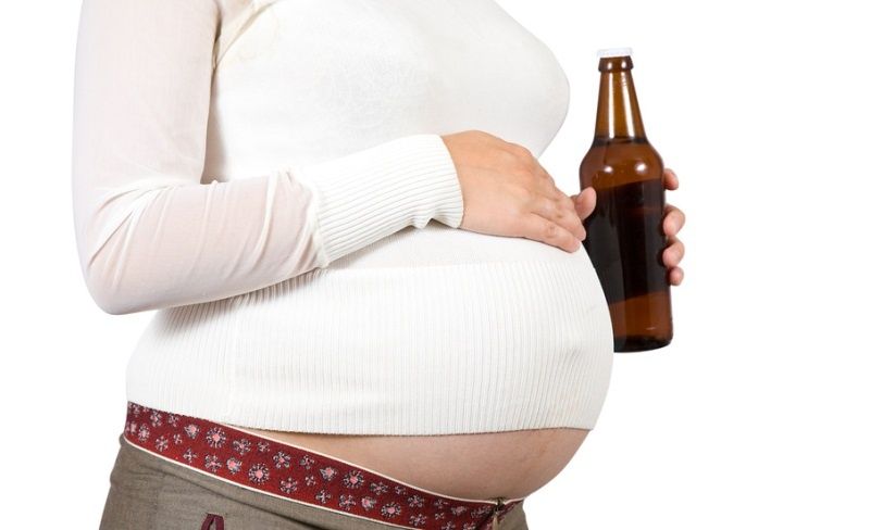 Можно ли пить пиво при беременности? 