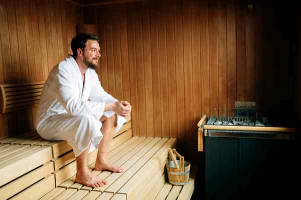 Посещение бани при аденоме и простатите: как греть и можно ли парить? 